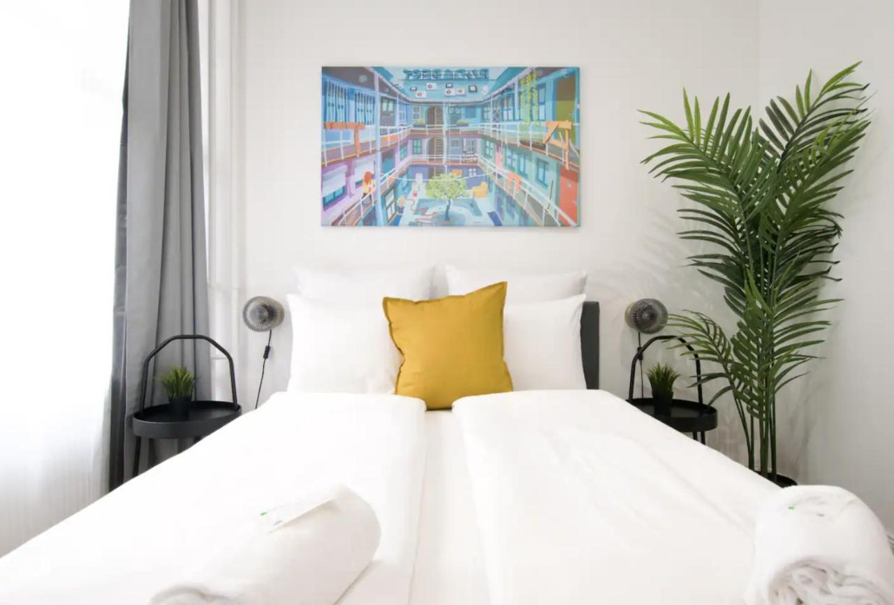 Studio Apartments By Hi5- Apartment In Downtown Budapest Esterno foto