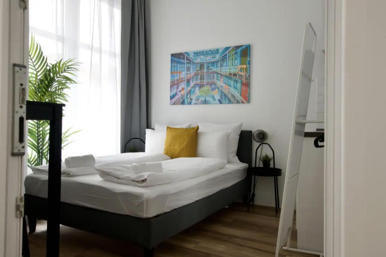 Studio Apartments By Hi5- Apartment In Downtown Budapest Esterno foto