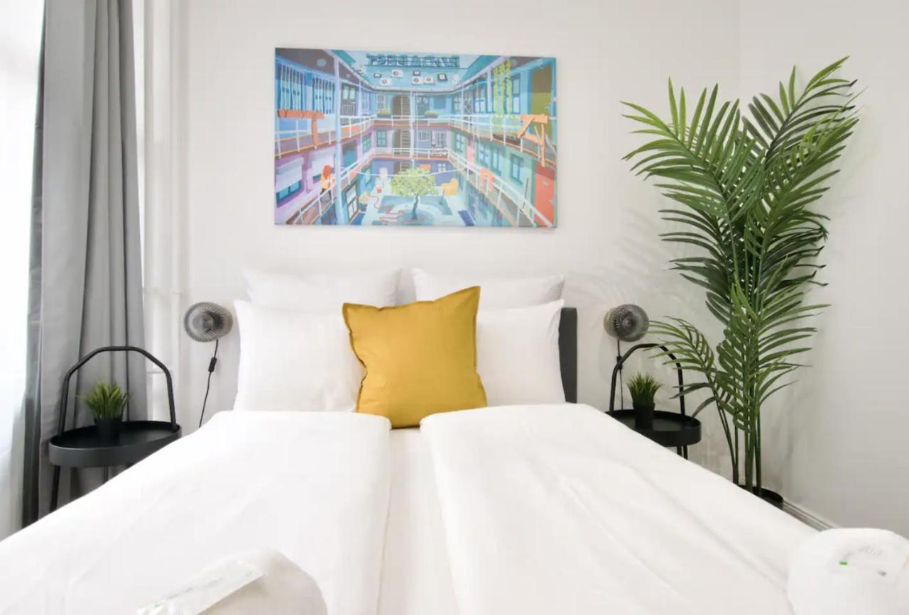 Studio Apartments By Hi5- Apartment In Downtown Budapest Esterno foto